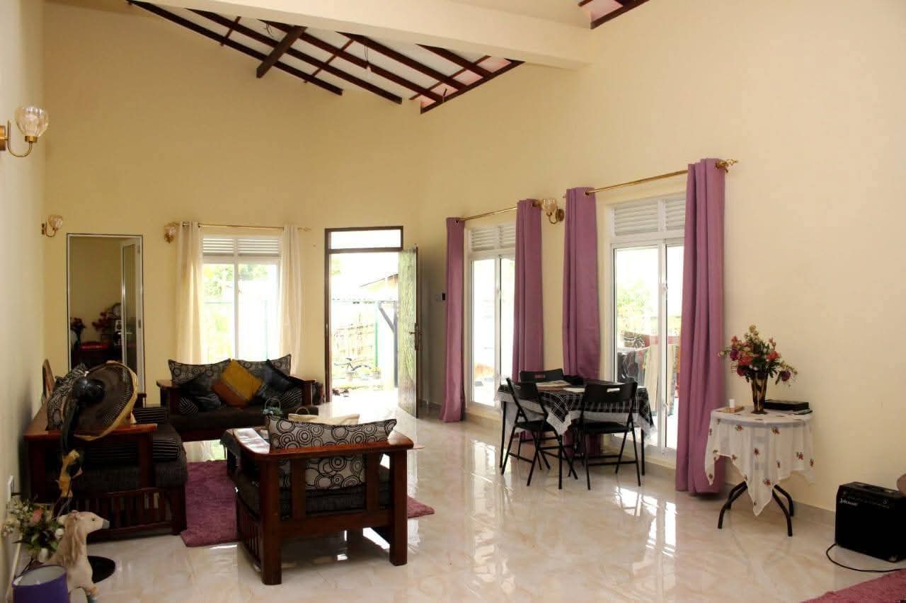 House for Sale in Veyangoda