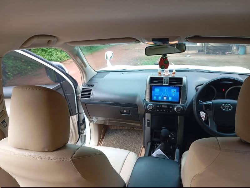 Toyota Land Cruiser 2013 - பயன்படுத்தப்பட்டது SUV sale in Sri Lanka - patpat.lk