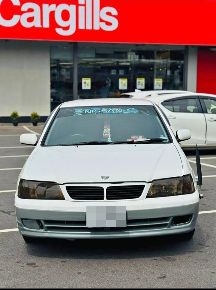 Nissan Bluebird 2000 - பயன்படுத்தப்பட்டது கார் sale in Sri Lanka - patpat.lk