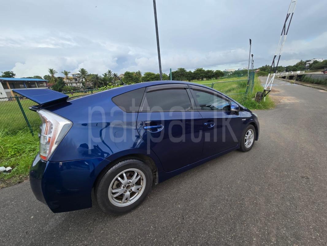 Toyota Prius 2010 - Used Car sale in Sri Lanka - patpat.lk