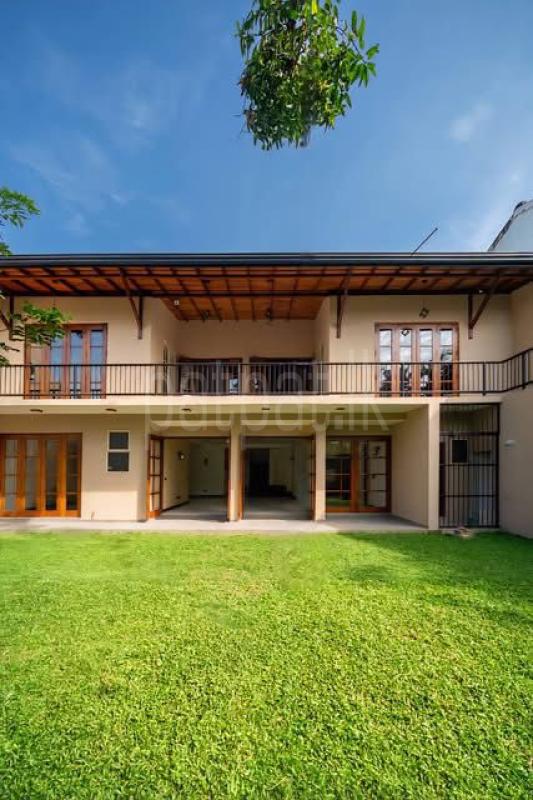 House for Sale in Boralesgamuwa