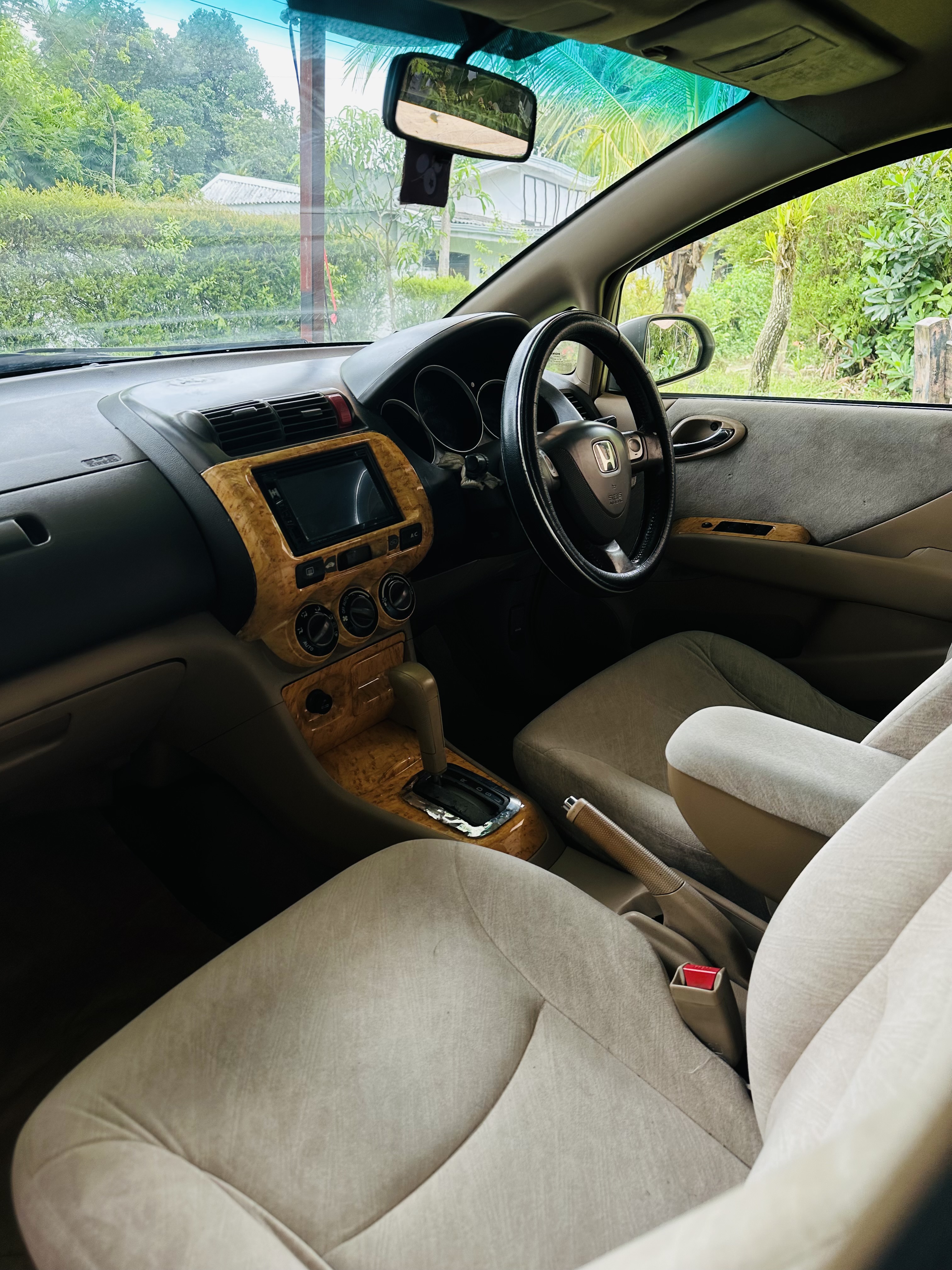 Honda Fit 2004 - மறுசீரமைக்கப்பட்டது கார் sale in Sri Lanka - patpat.lk