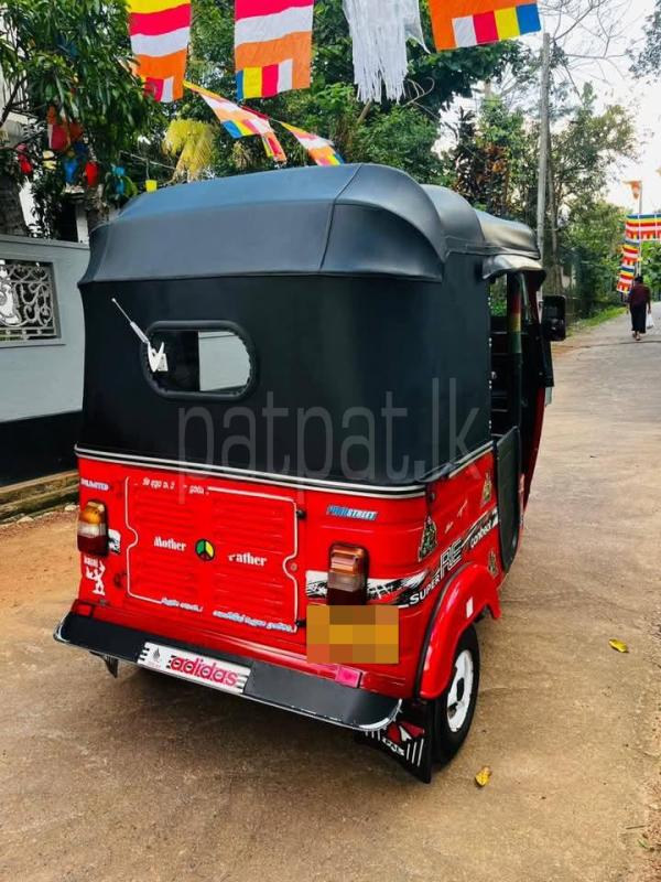 Bajaj 4 stroke 2010 - பயன்படுத்தப்பட்டது முச்சக்கர வண்டி sale in Sri Lanka - patpat.lk
