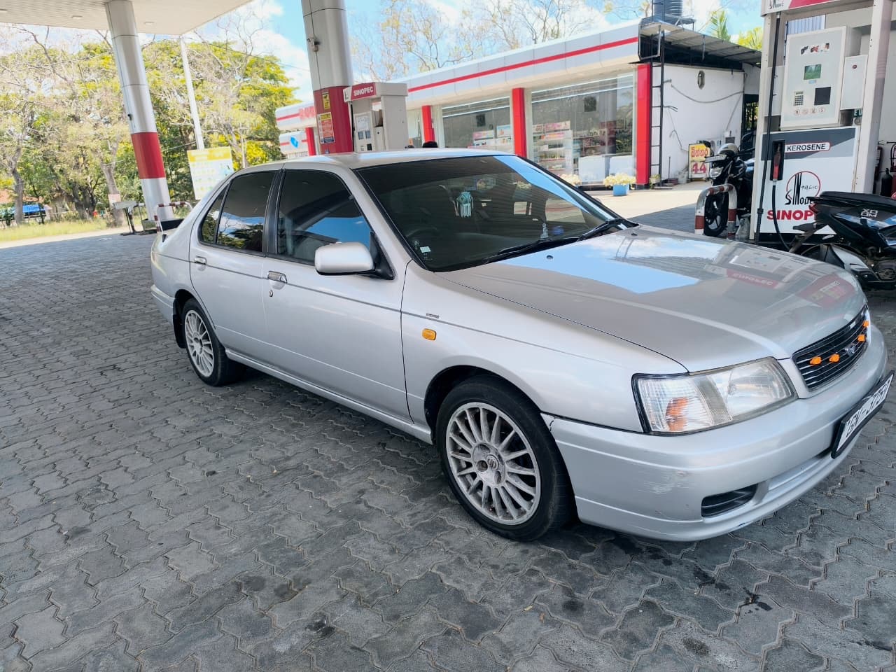 Nissan Bluebird 1999 - භාවිතා කරන ලද කාර් sale in Sri Lanka - patpat.lk