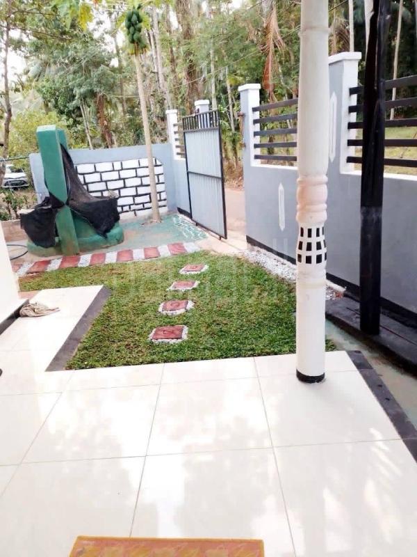 House for Sale in Minuwangoda