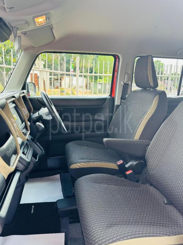 Advertisement image 6