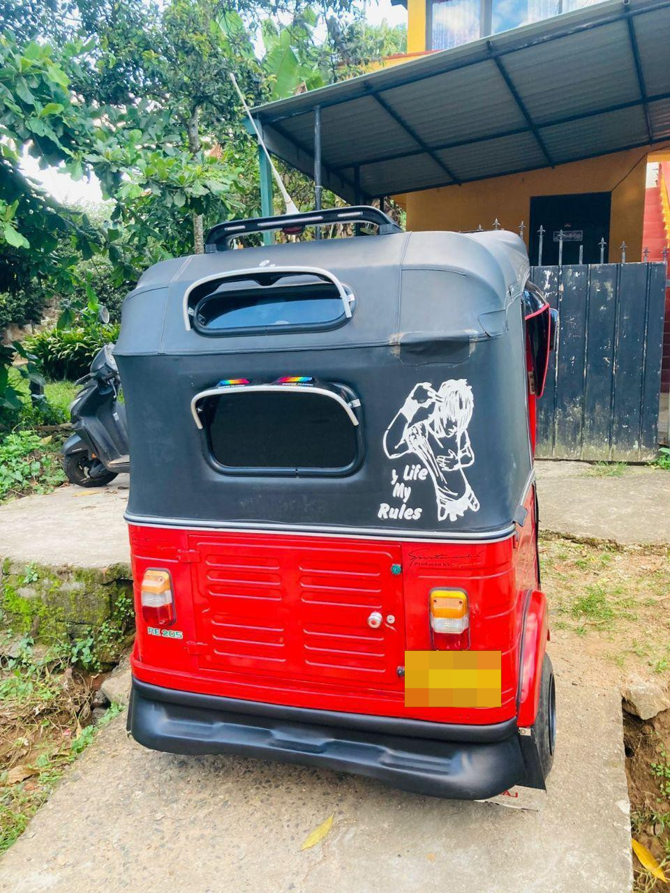 Bajaj Three Wheel 2011 - பயன்படுத்தப்பட்டது முச்சக்கர வண்டி sale in Sri Lanka - patpat.lk
