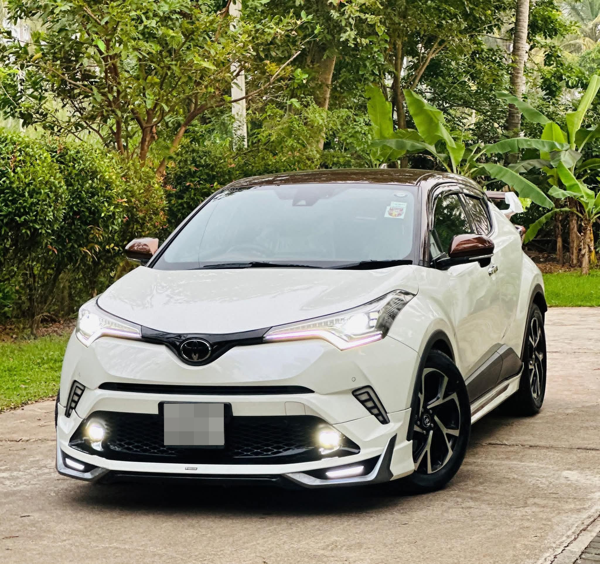 Toyota CHR 2019 - பயன்படுத்தப்பட்டது SUV sale in Sri Lanka - patpat.lk