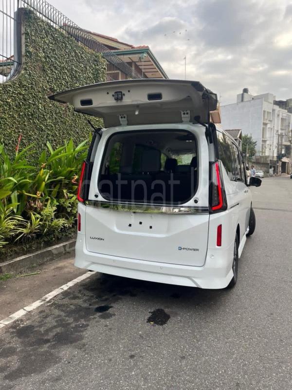 Advertisement image 3