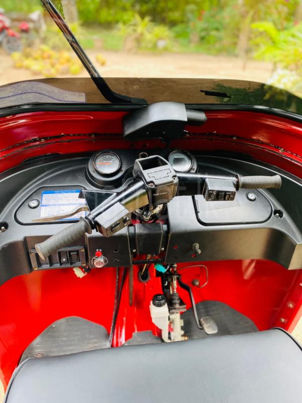 Bajaj 4 stroke 2012 - Used Three wheeler sale in Sri Lanka - patpat.lk