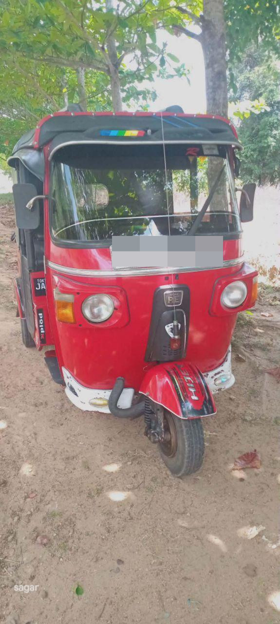 Bajaj Three Wheel 2011 - பயன்படுத்தப்பட்டது முச்சக்கர வண்டி sale in Sri Lanka - patpat.lk