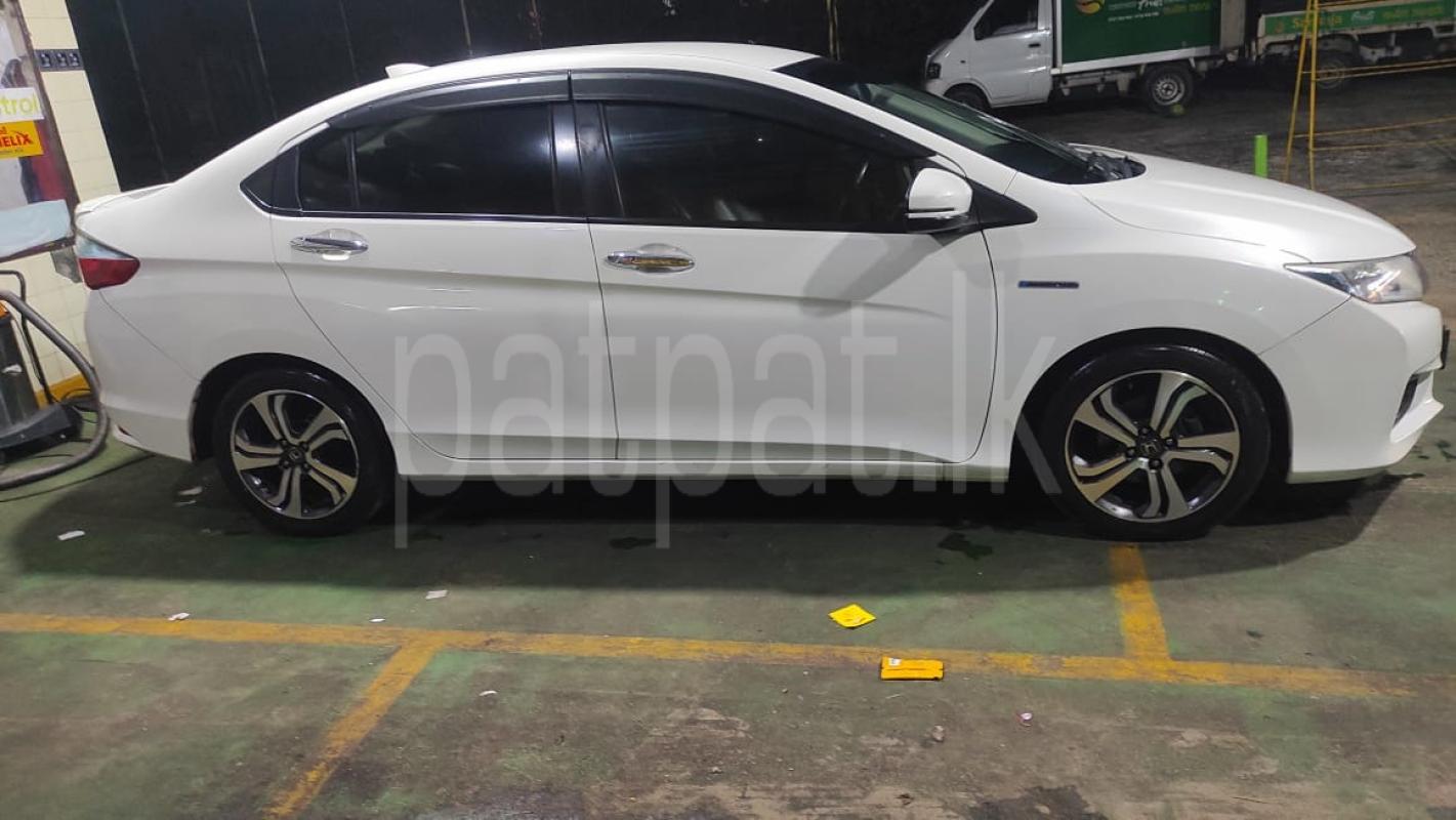 Advertisement image 4