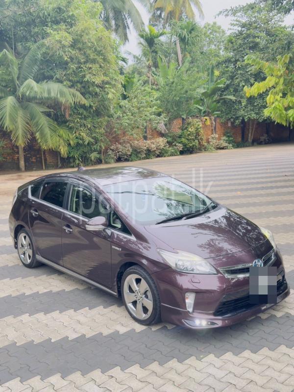 Toyota Prius 2013 - Used Car sale in Sri Lanka - patpat.lk