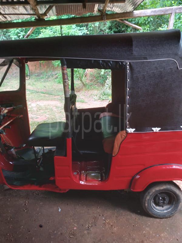 Bajaj 2 stroke 2004 - භාවිතා කරන ලද ත්‍රිරෝද රථය sale in Sri Lanka - patpat.lk