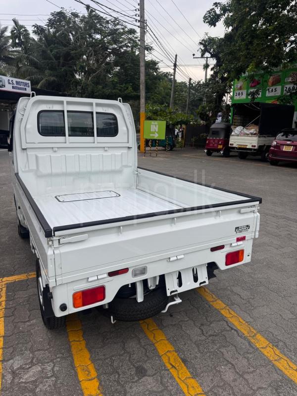 Advertisement image 6