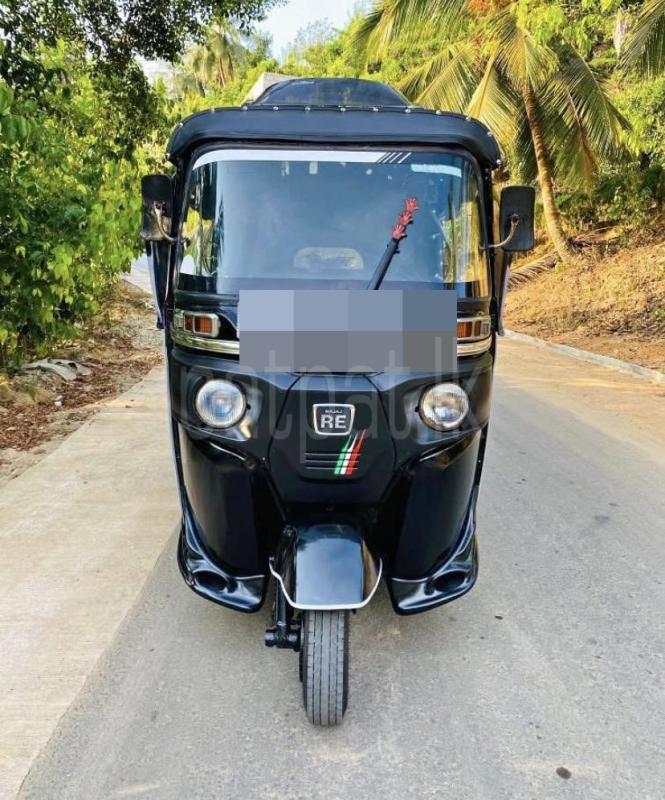 Bajaj Three Wheel 2015 - பயன்படுத்தப்பட்டது முச்சக்கர வண்டி sale in Sri Lanka - patpat.lk