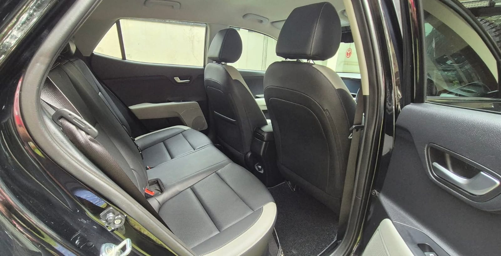 KIA Stonic 2019 - Used SUV sale in Sri Lanka - patpat.lk