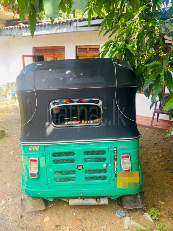 Bajaj 4 stroke 2017 - Used Three wheeler sale in Sri Lanka - patpat.lk