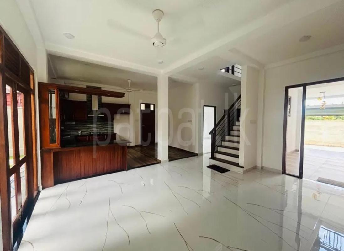 House for Sale in Polgasowita ads-image-1