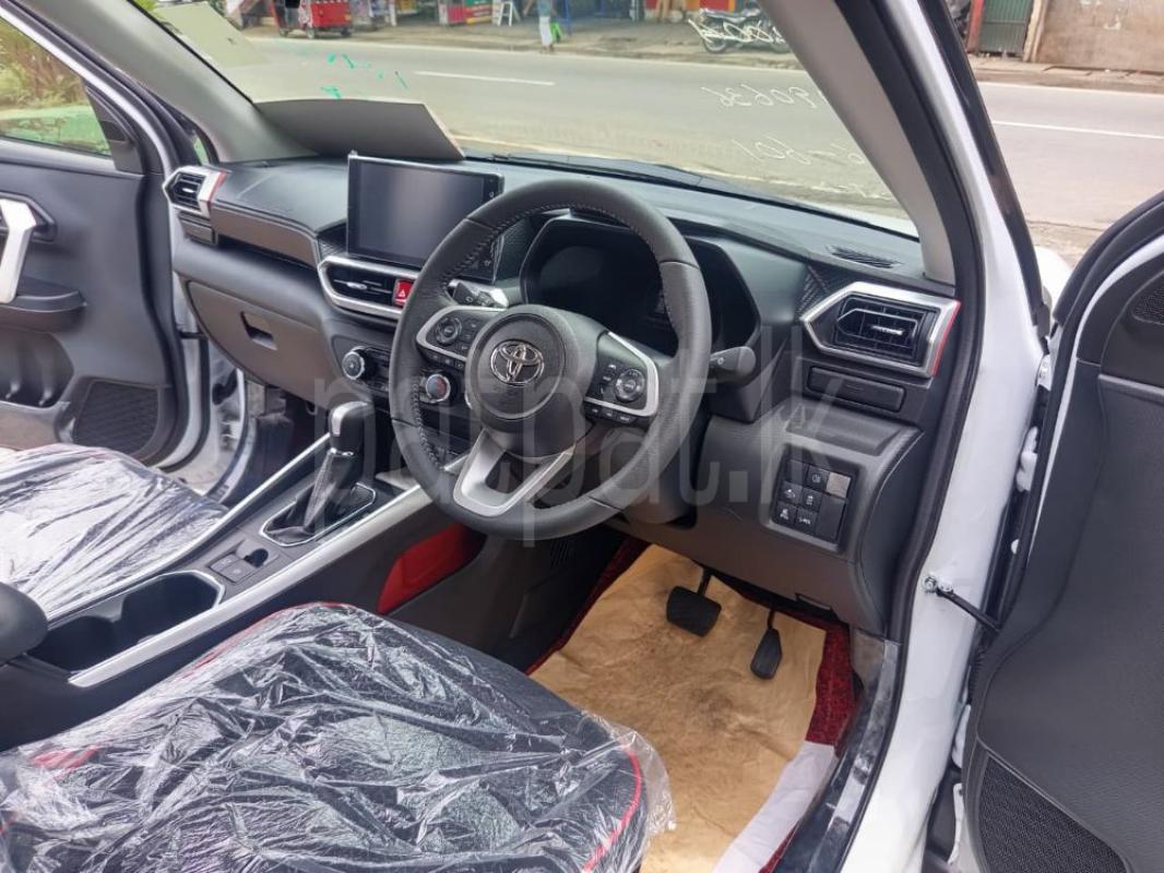 Advertisement image 6