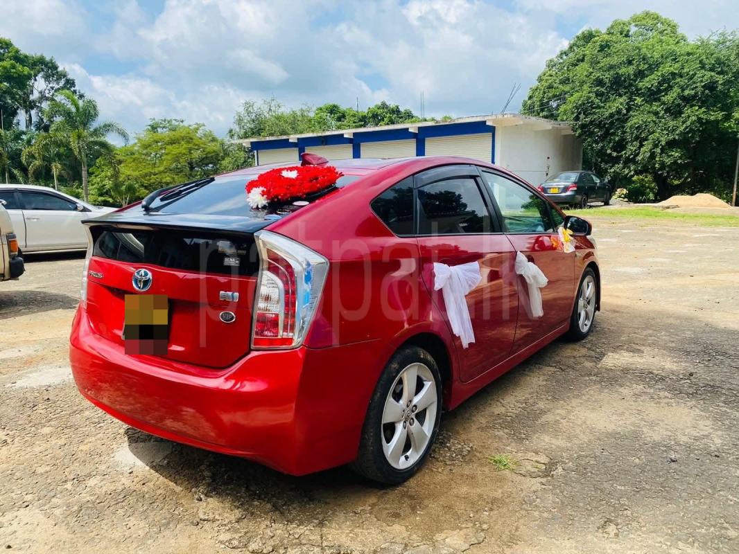 Toyota Prius 2011 - பயன்படுத்தப்பட்டது கார் sale in Sri Lanka - patpat.lk