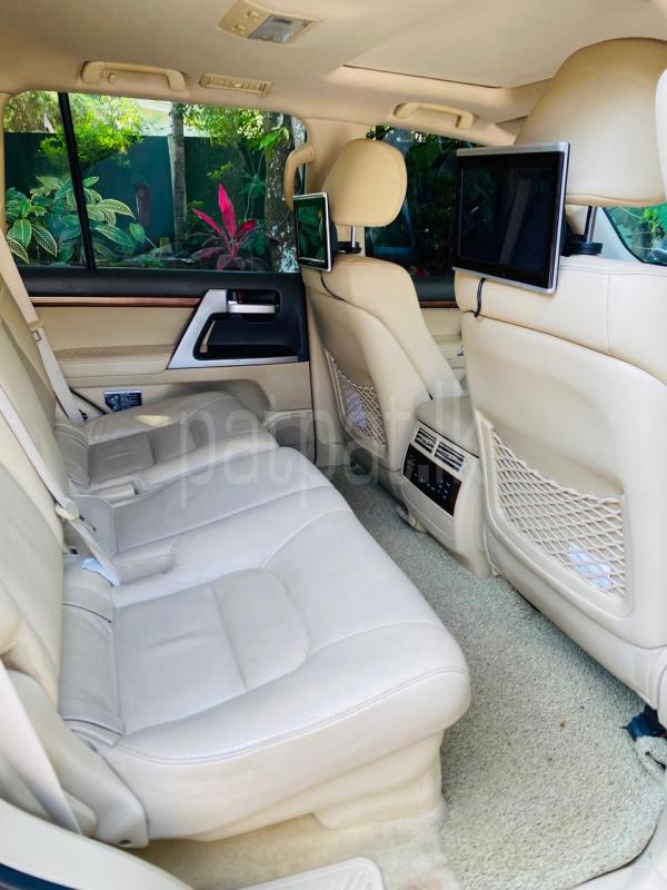 Advertisement image 4