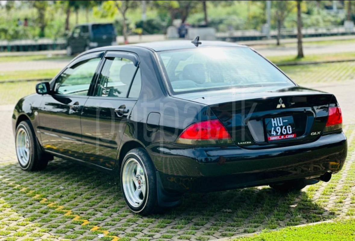 Advertisement image 6