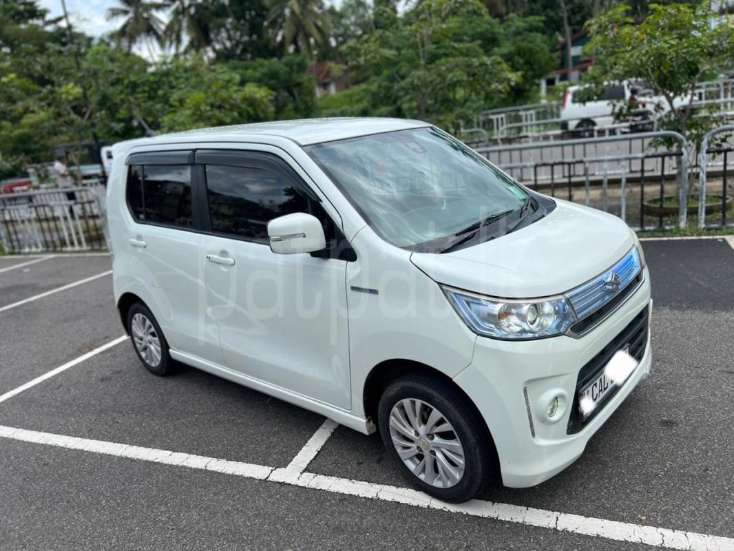 Suzuki Wagon R 2014 - பயன்படுத்தப்பட்டது கார் sale in Sri Lanka - patpat.lk