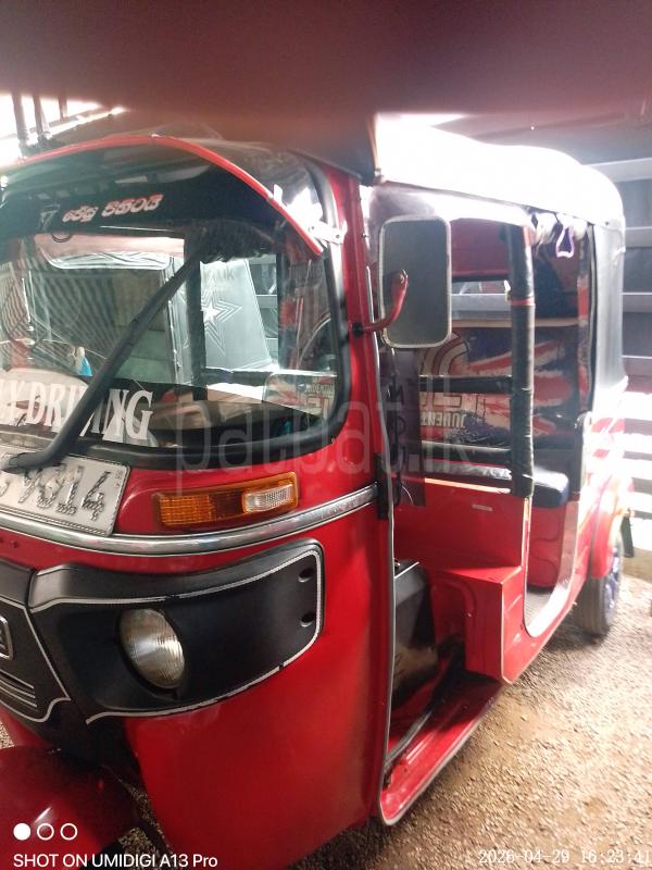 Bajaj Three Wheel 2015 - பயன்படுத்தப்பட்டது முச்சக்கர வண்டி sale in Sri Lanka - patpat.lk