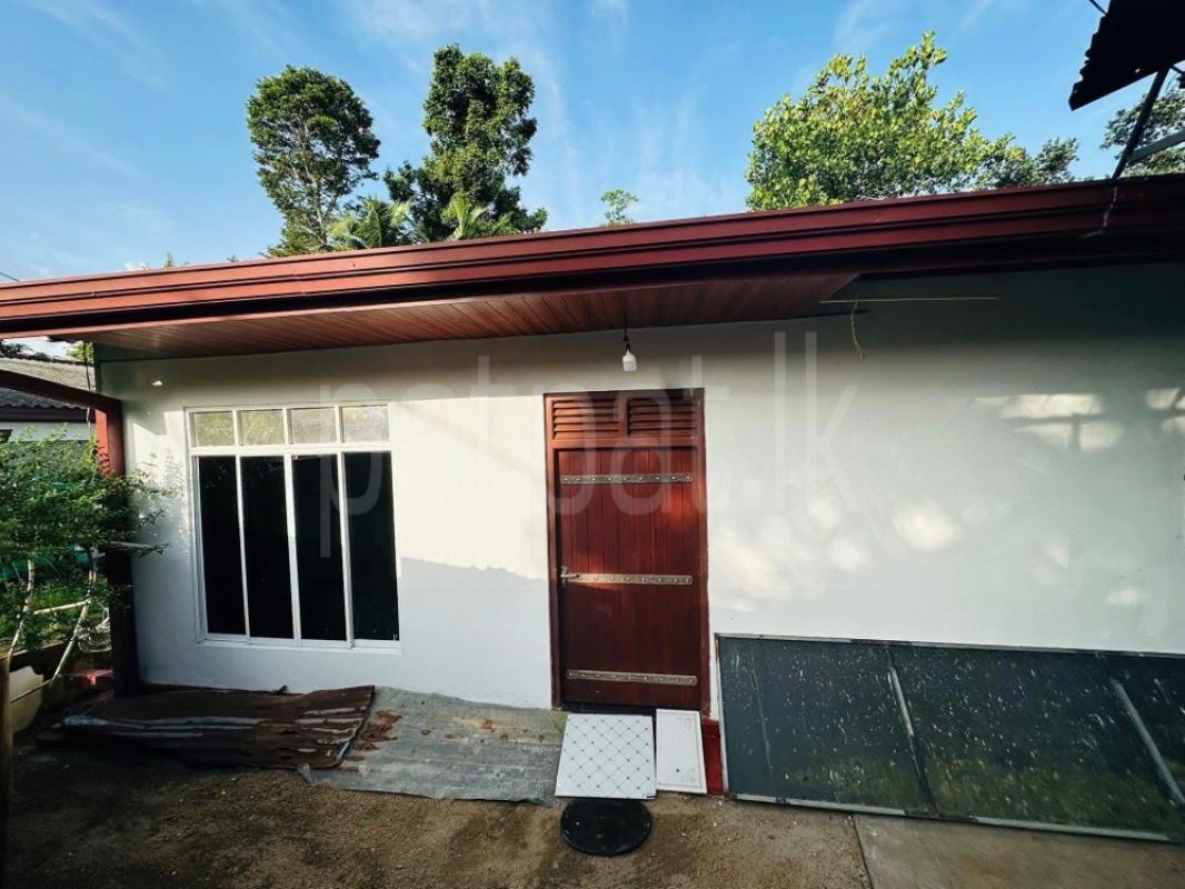 House for Sale in Kahathuduwa