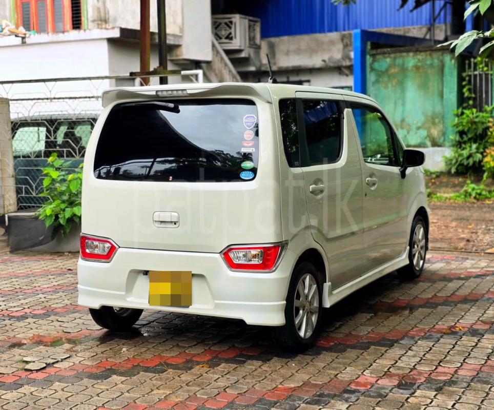 Advertisement image 6