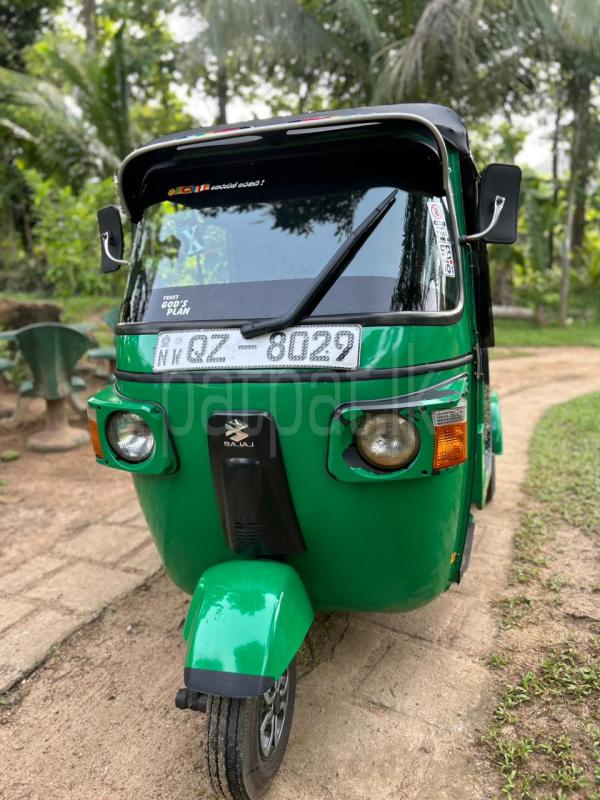 Bajaj 4 stroke 2010 - பயன்படுத்தப்பட்டது முச்சக்கர வண்டி sale in Sri Lanka - patpat.lk