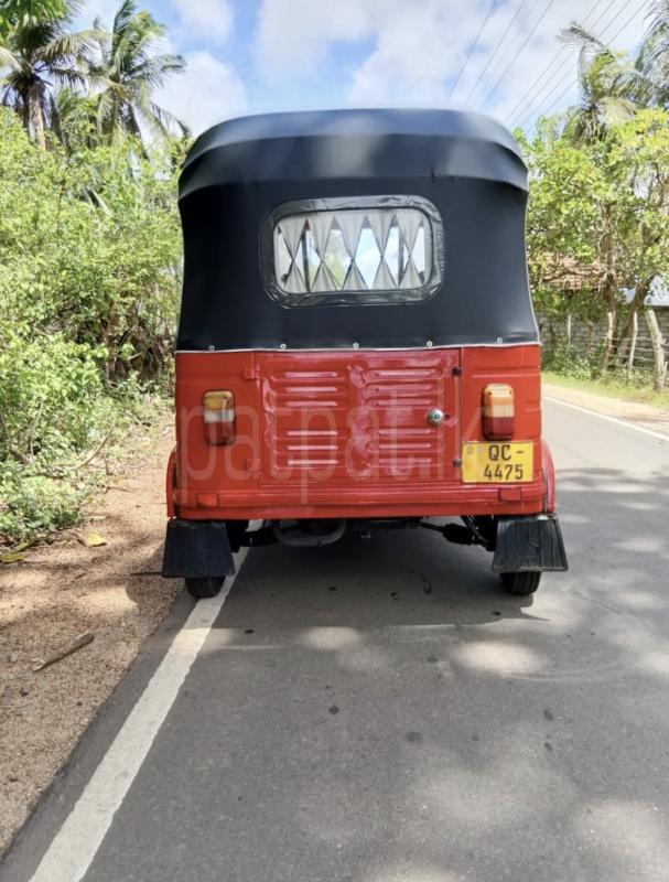 Bajaj Three Wheel 2006 - பயன்படுத்தப்பட்டது முச்சக்கர வண்டி sale in Sri Lanka - patpat.lk