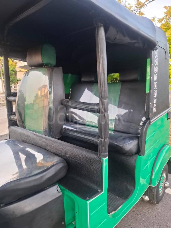 Bajaj Three Wheel 2019 - Used Three wheeler sale in Sri Lanka - patpat.lk