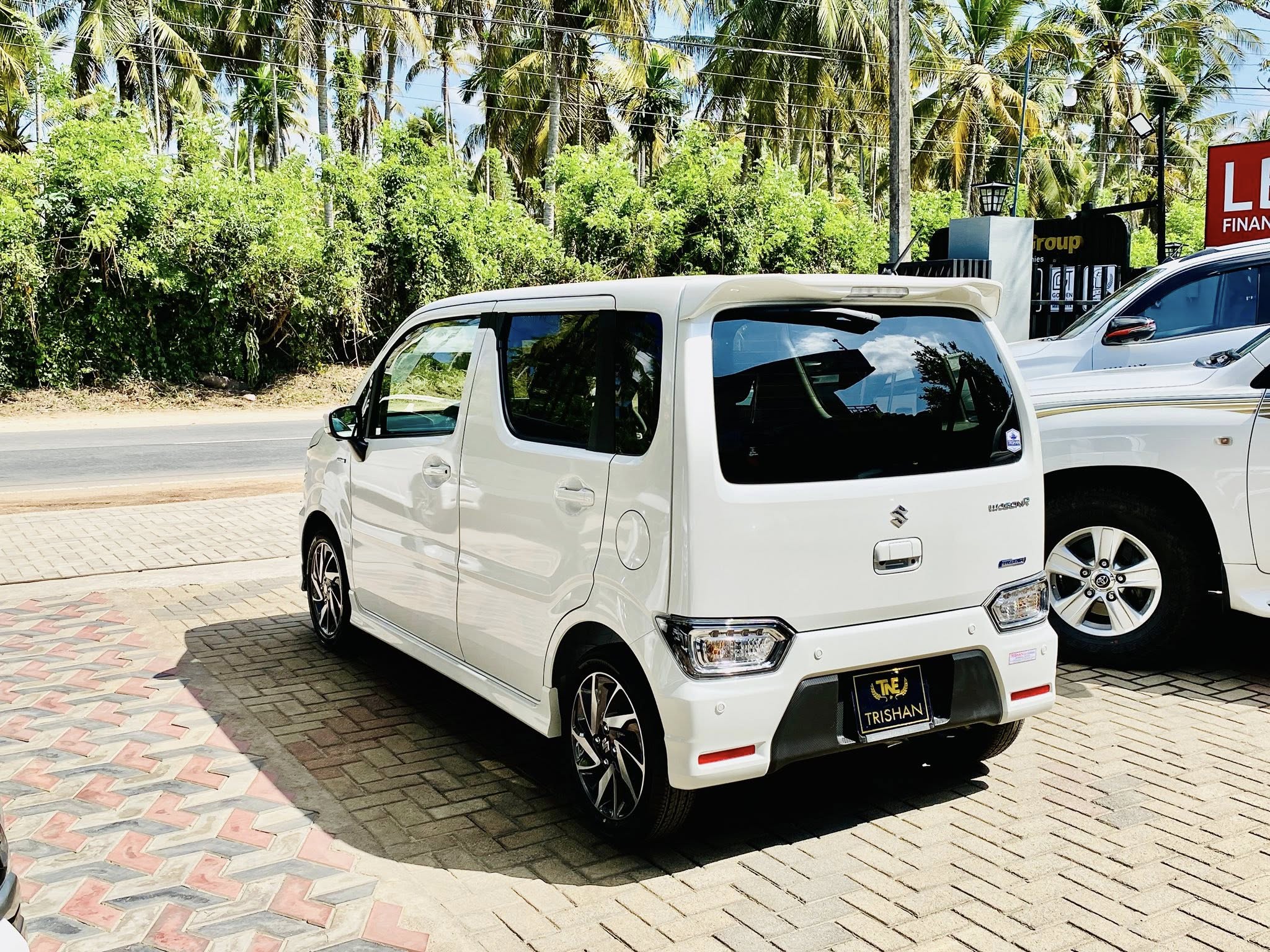 Advertisement image 6