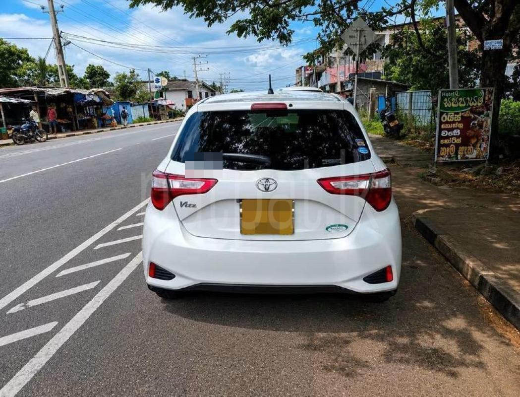 Toyota Vitz 2019 - Used Car sale in Sri Lanka - patpat.lk