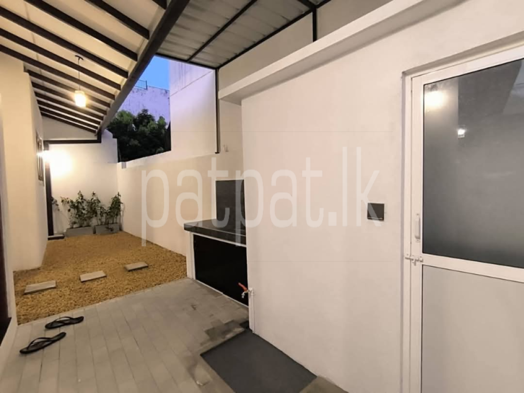 House for Sale in Athurugiriya