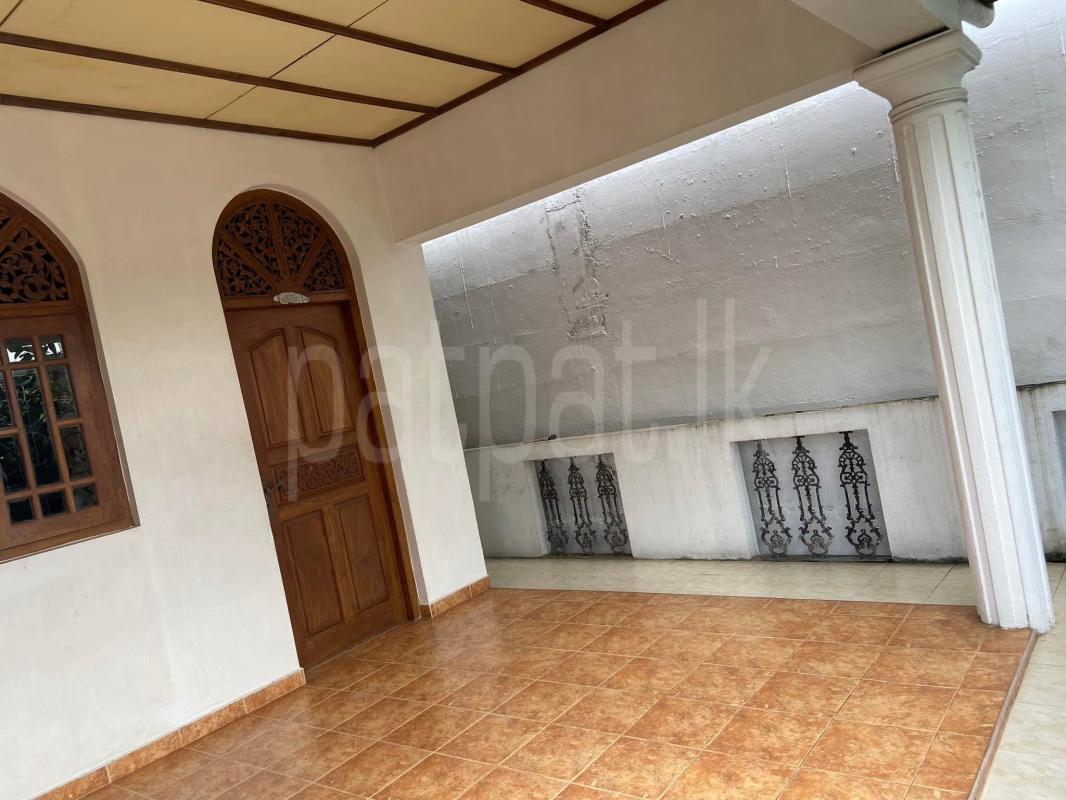 premium-listing-image