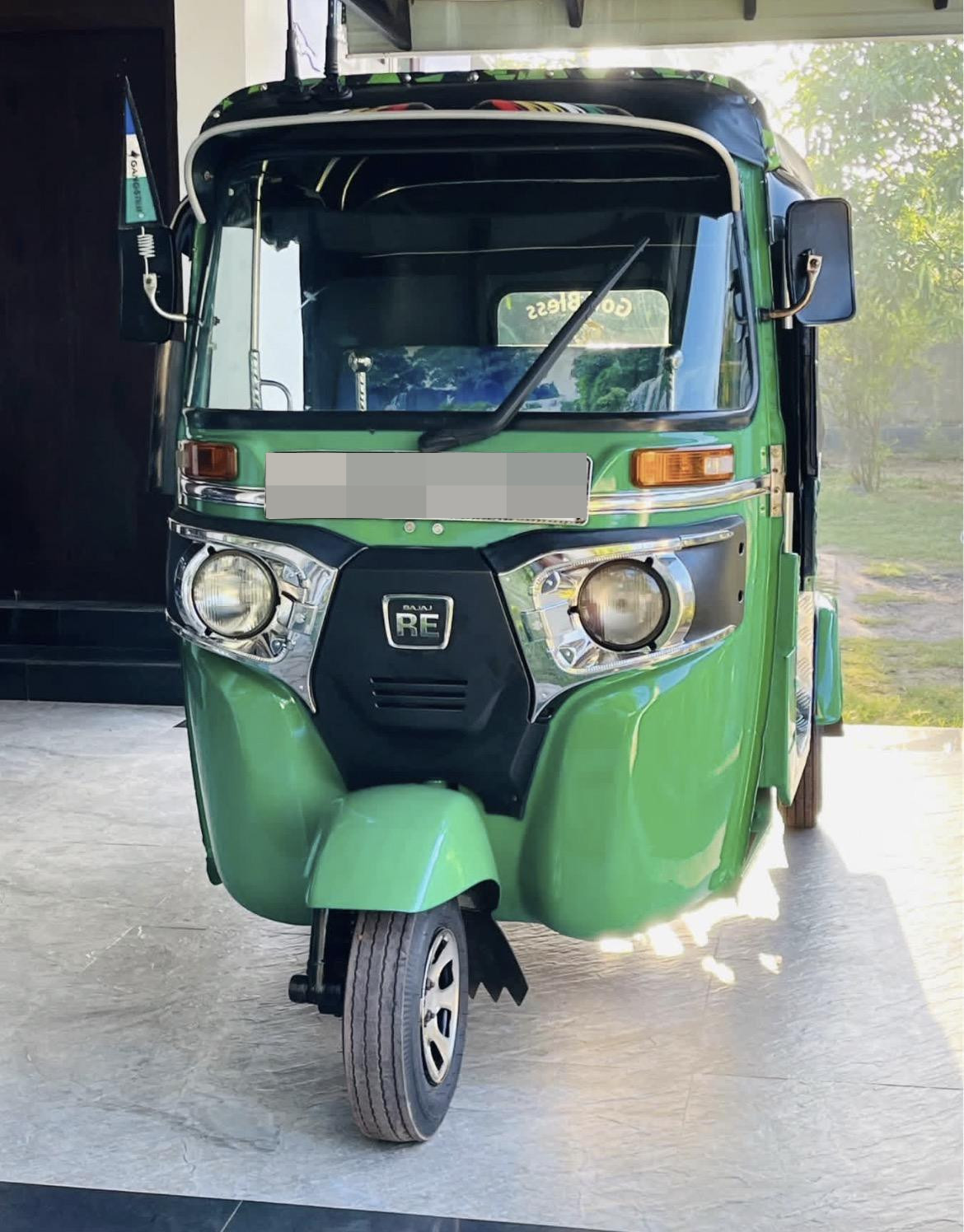 Bajaj Three Wheel 2015 - Used Three wheeler sale in Sri Lanka - patpat.lk