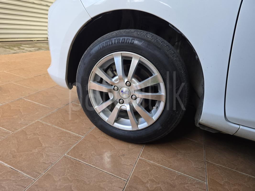 Advertisement image 4