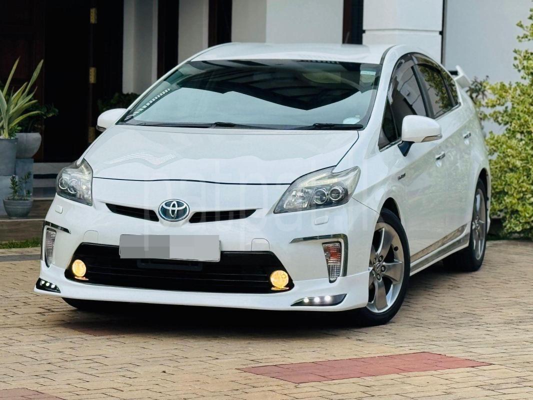 Toyota Prius 2013 - Used Car sale in Sri Lanka - patpat.lk