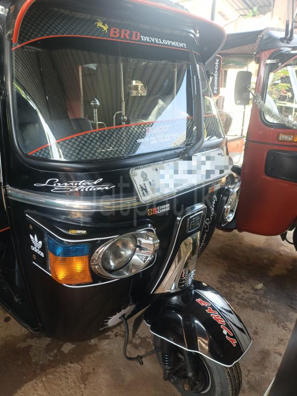 Bajaj 4 stroke 2012 - பயன்படுத்தப்பட்டது முச்சக்கர வண்டி sale in Sri Lanka - patpat.lk