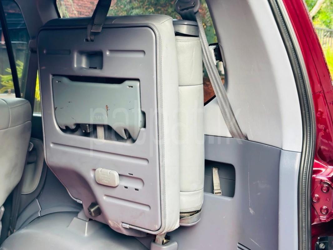 Advertisement image 6