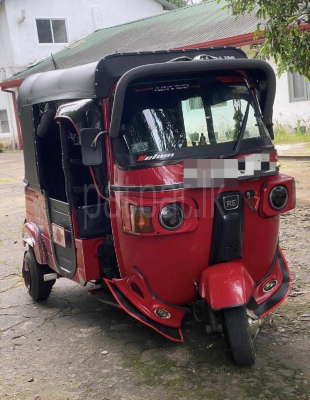 Bajaj 4 stroke 2011 - பயன்படுத்தப்பட்டது முச்சக்கர வண்டி sale in Sri Lanka - patpat.lk