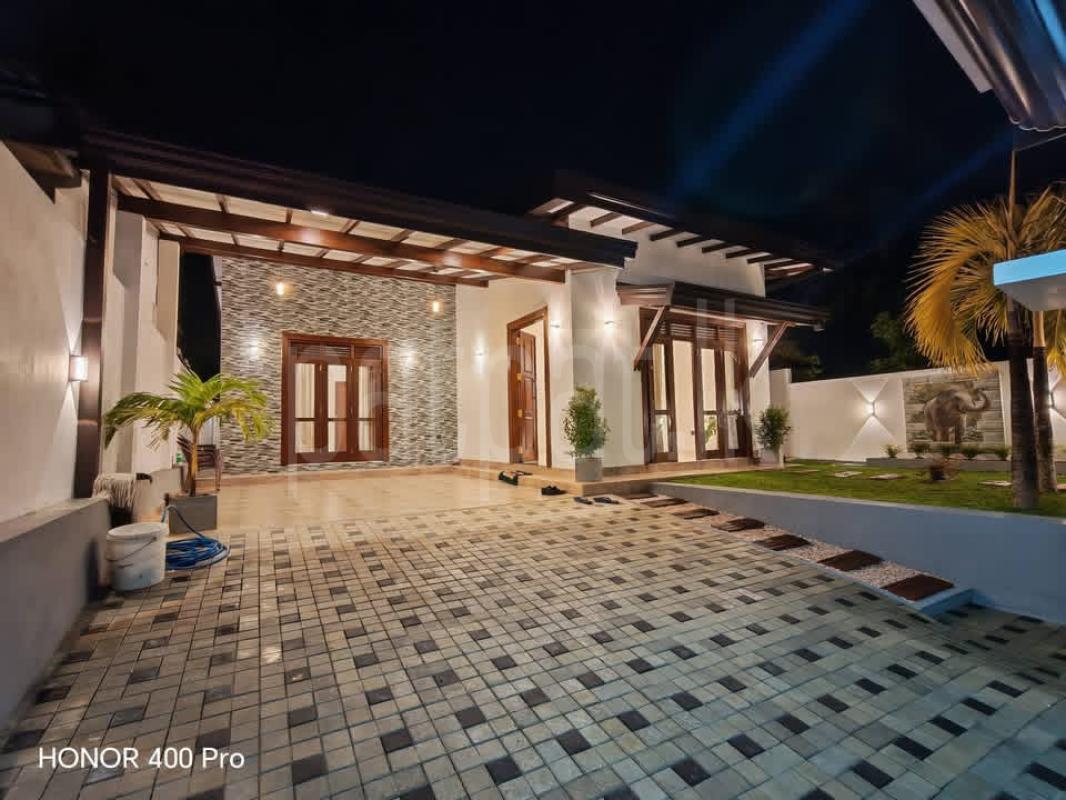 House for Sale in Malabe ads-image-1