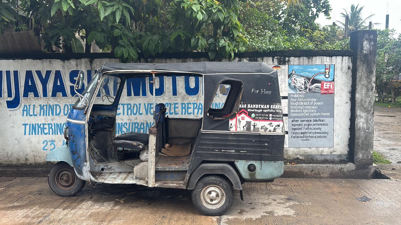 Piaggio Three Wheel 2012 - பயன்படுத்தப்பட்டது முச்சக்கர வண்டி sale in Sri Lanka - patpat.lk