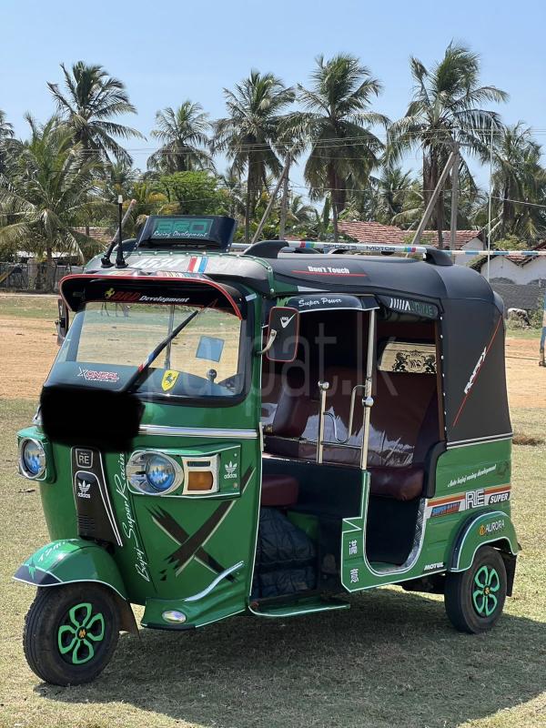 Bajaj 4 stroke 2010 - භාවිතා කරන ලද ත්‍රිරෝද රථය sale in Sri Lanka - patpat.lk