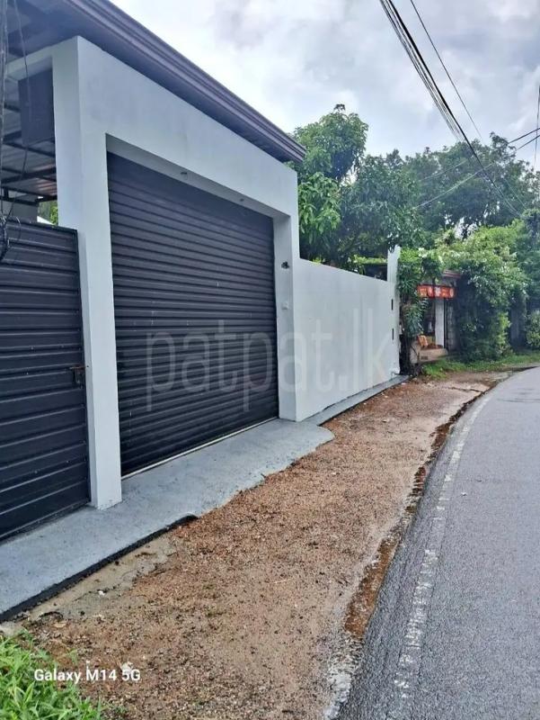 House for Sale in Athurugiriya ads-image-1