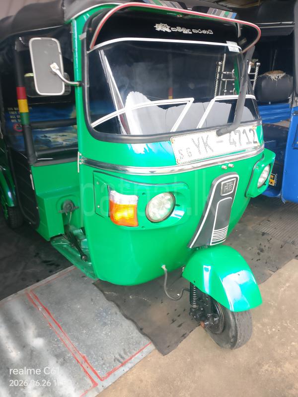 Bajaj 4 stroke 2011 - பயன்படுத்தப்பட்டது முச்சக்கர வண்டி sale in Sri Lanka - patpat.lk