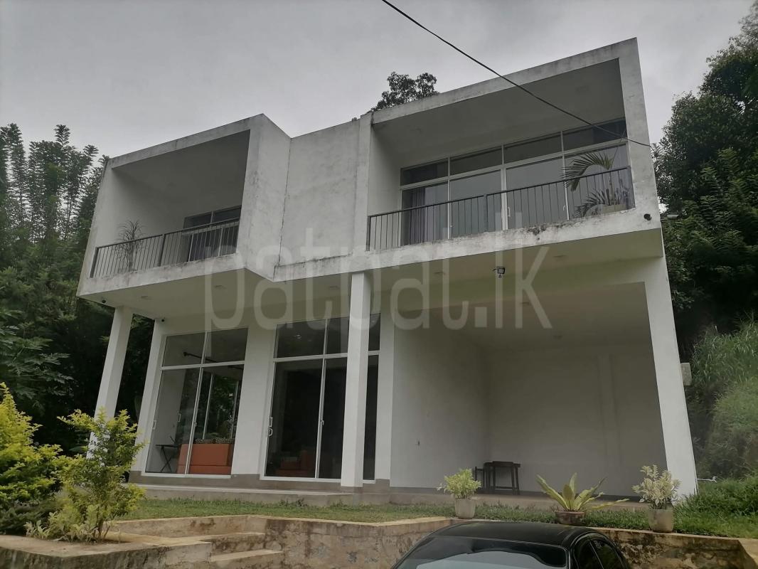 House for Sale in Halloluwa